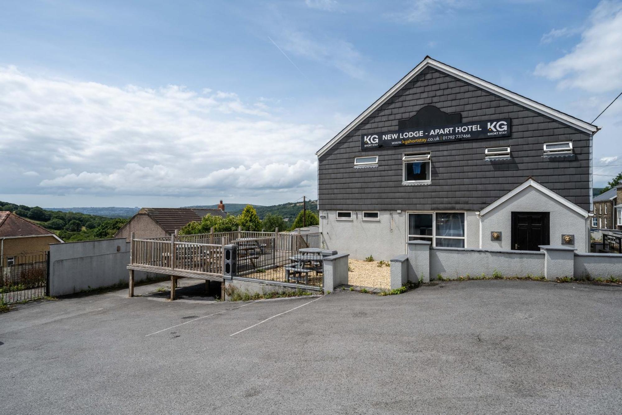 The New Lodge Pontardawe Kültér fotó